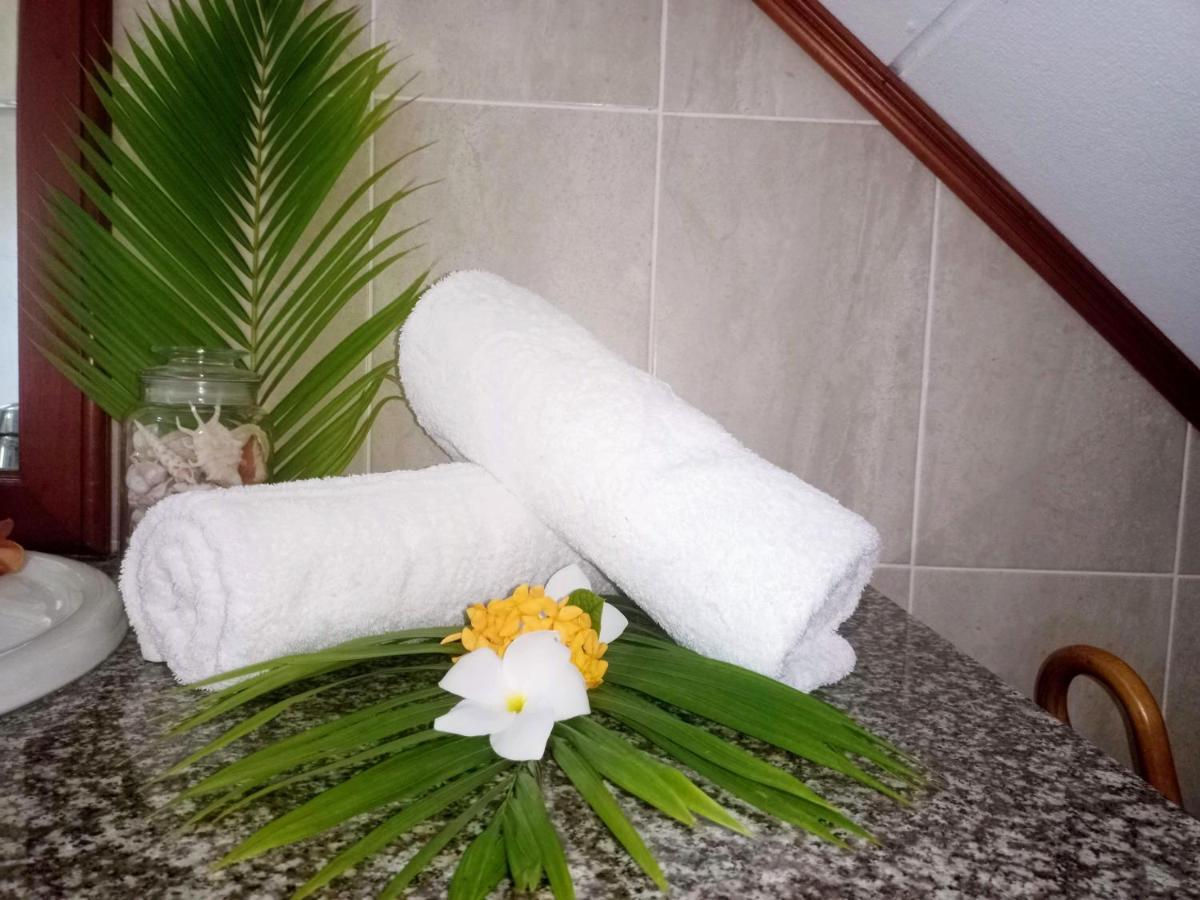 Badamier Self-Catering Daire La Digue Dış mekan fotoğraf
