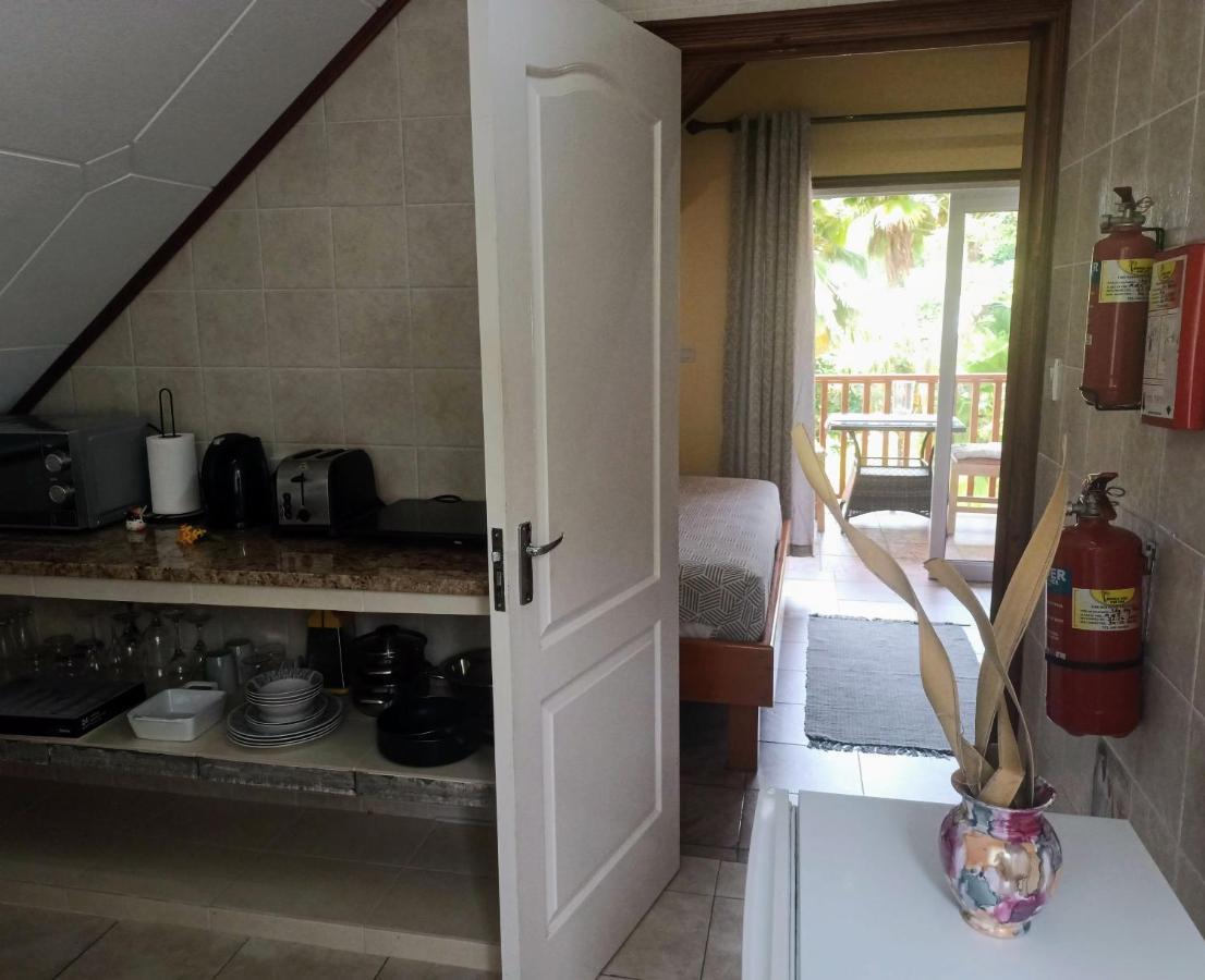 Badamier Self-Catering Daire La Digue Dış mekan fotoğraf