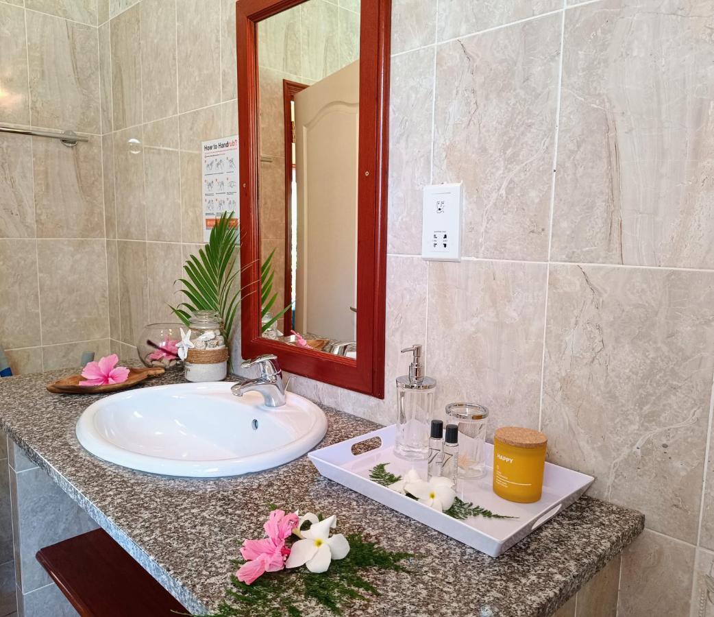 Badamier Self-Catering Daire La Digue Dış mekan fotoğraf